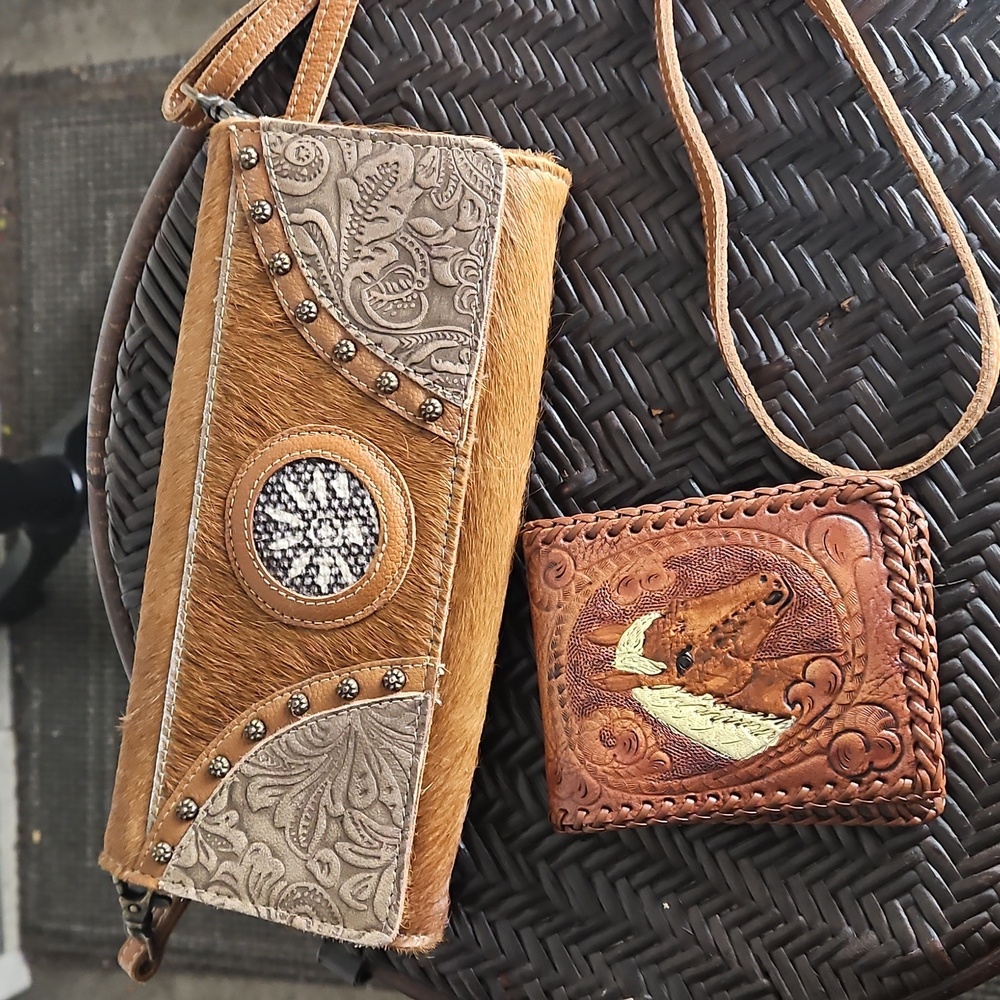 Cowhide Leather crossbody wallet with horse leather wallet